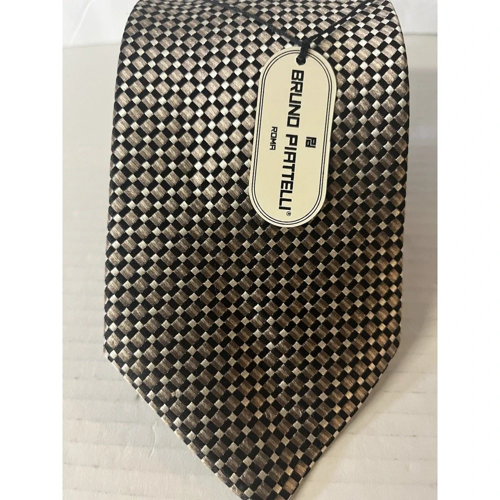NEW BRUNO PIRTELLI MEN'S TIE 100%‎ SILK MADE IN USA